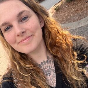 Meet your Posher, Nikki joelle